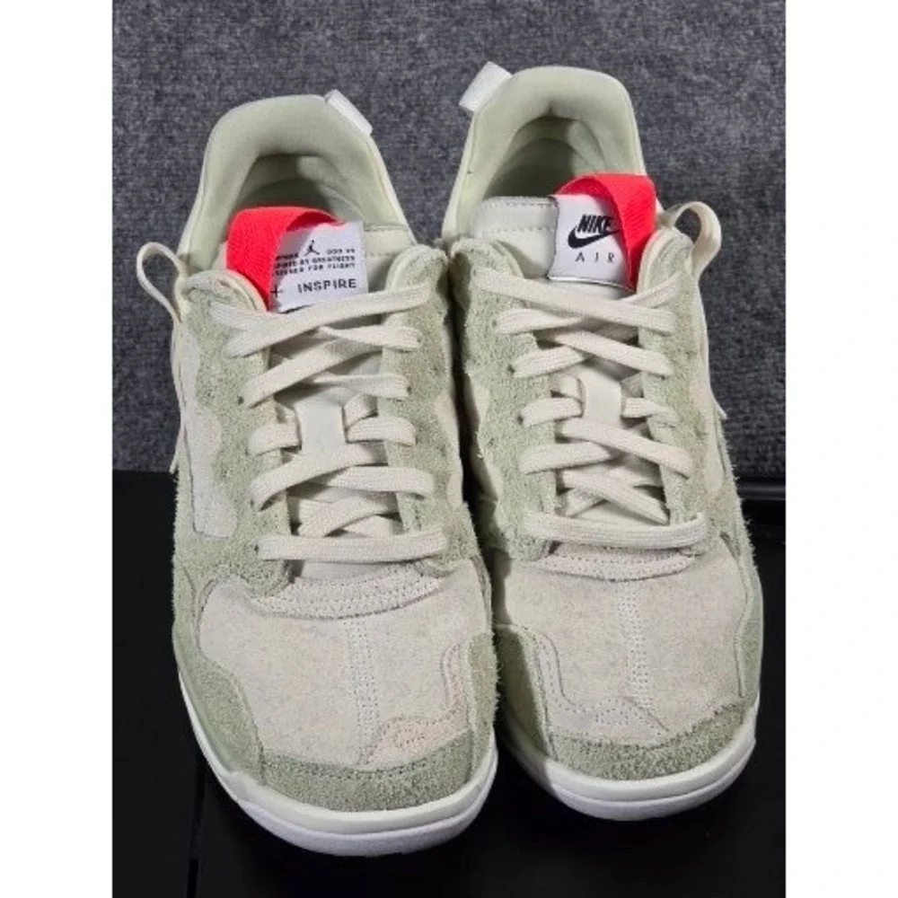 Jordan‎ MA2 Honeydew Sea Glass Mens Sneakers CV8122-300 Green Cream Sz 9 Workout